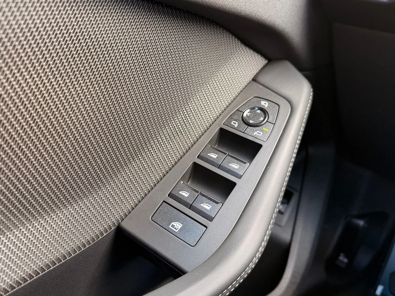 2026 BMW 2 Series M235 - Photo 21