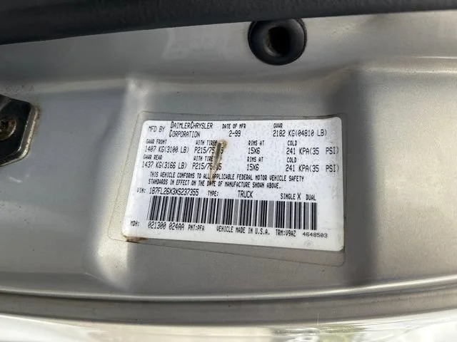 Used 1999 silver Dodge SLT image 16