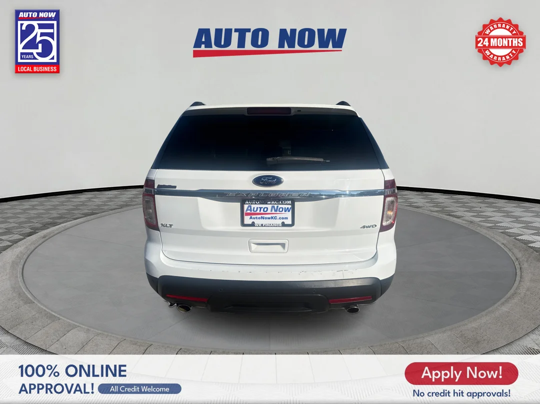 Used 2015 White Ford XLT image 8