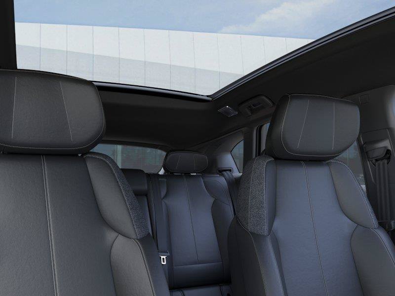 2027 Cadillac OPTIQ Luxury - Photo 24