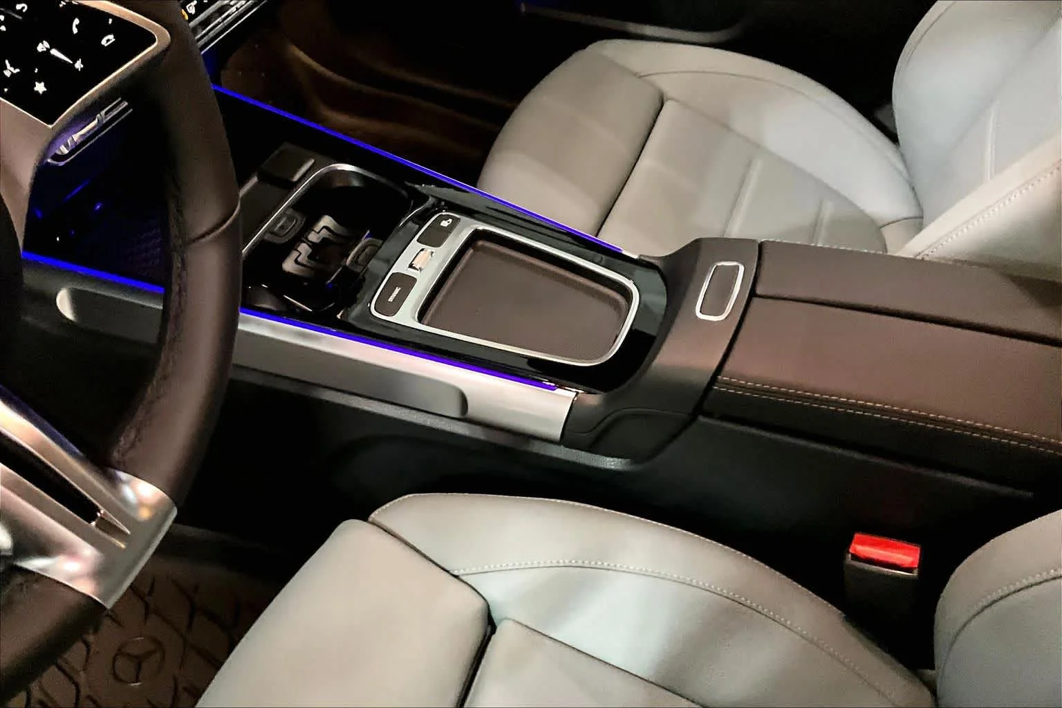 New 2026 Night Black Mercedes-Benz GLB 250 image 11