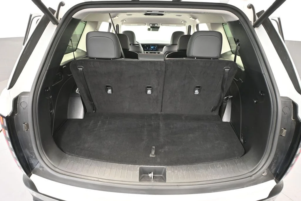 Used 2026 White Hyundai SEL Lite Roof Damage image 33