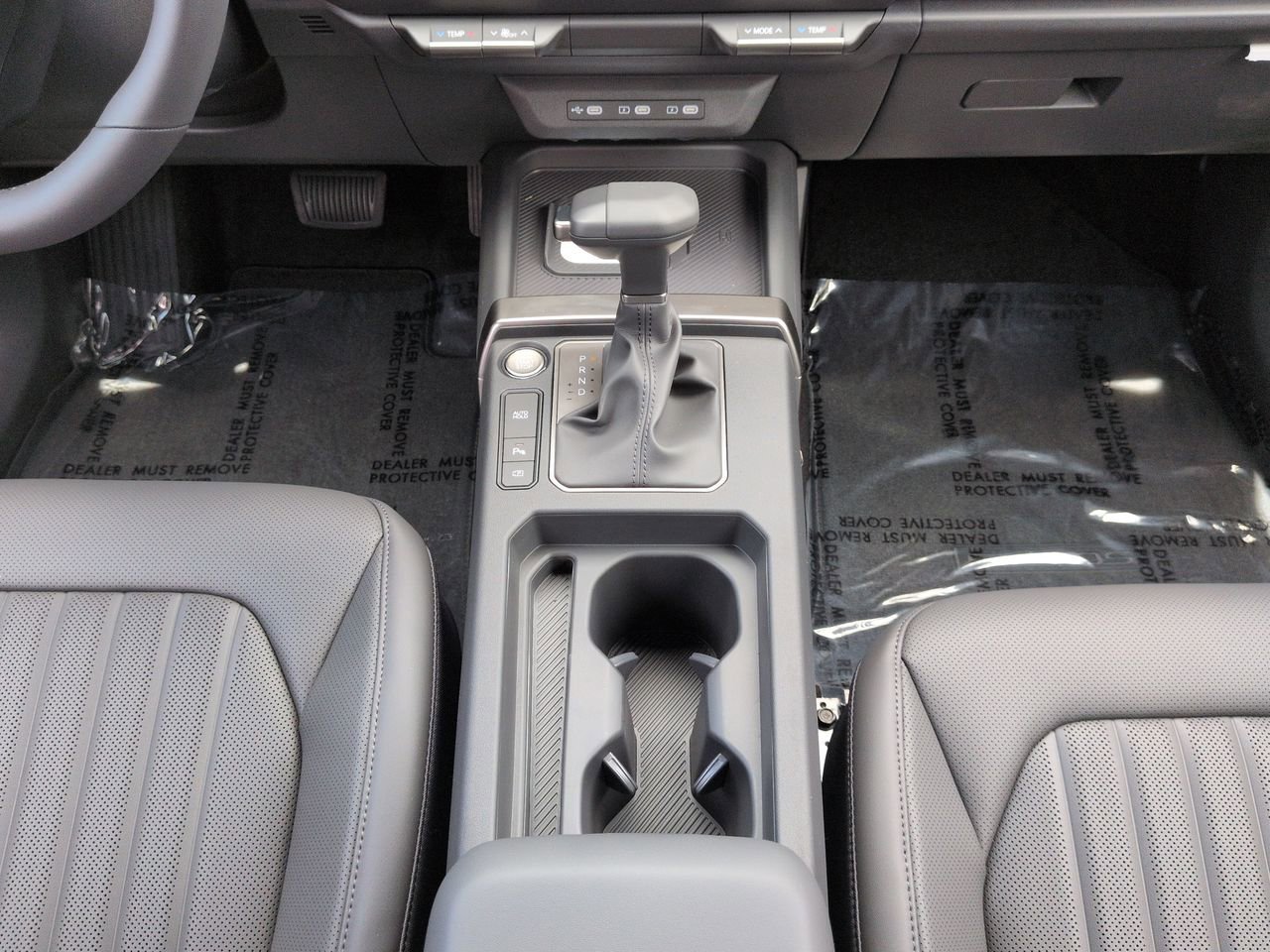 New 2027 Snow White Pearl Kia X-Line SX image 21