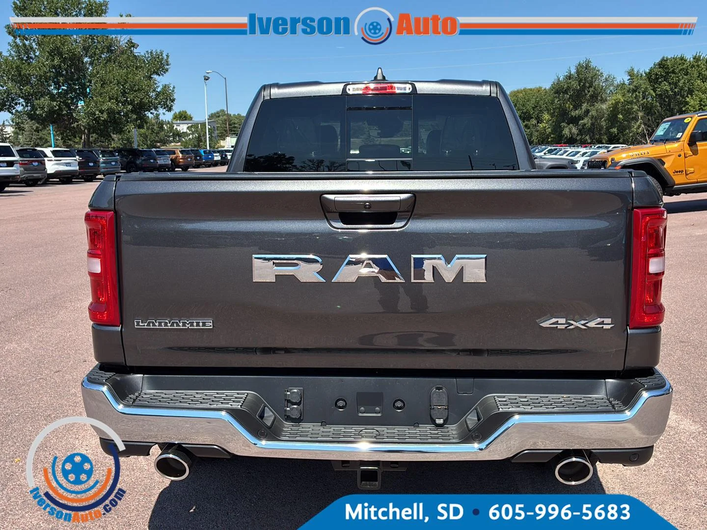 New 2027 Granite Crystal Metallic Clearcoat Ram Laramie image 2