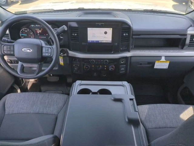 New 2026 Oxford White Ford F-250® XLT image 15