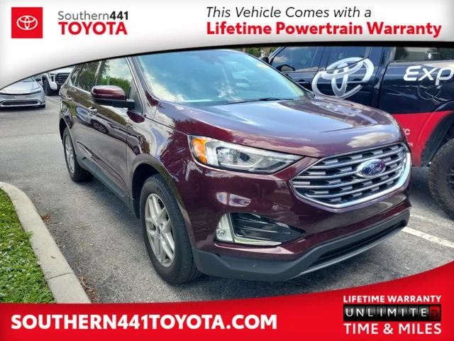 Used 2022 Red Ford SEL image 1