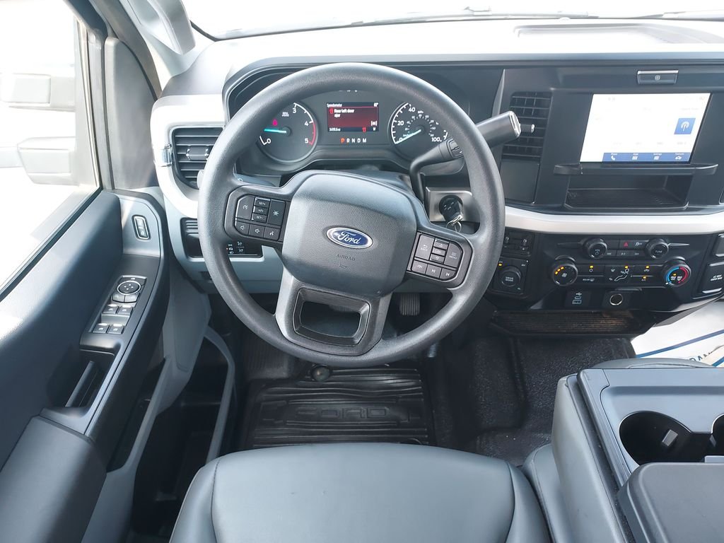 Used 2025 White Ford XL image 16