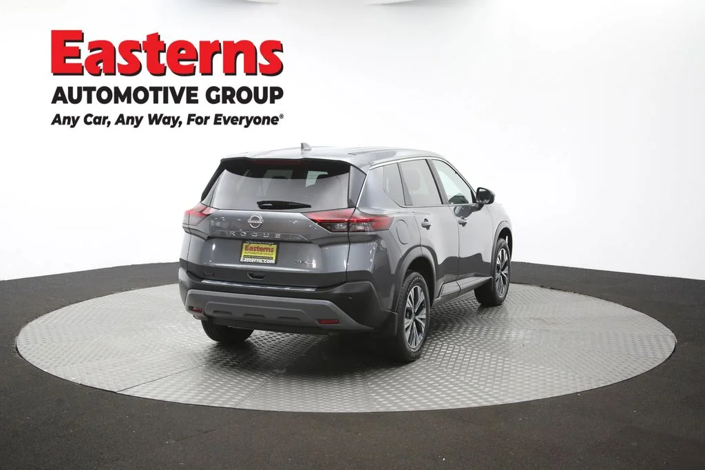 Used 2023 Gray Nissan SV image 39