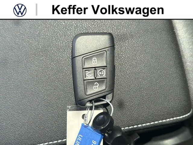 New 2026 Green Volkswagen 1.5T SEL image 36