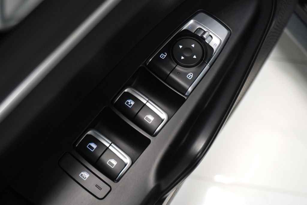 Used 2023 Black Kia GT-Line image 21