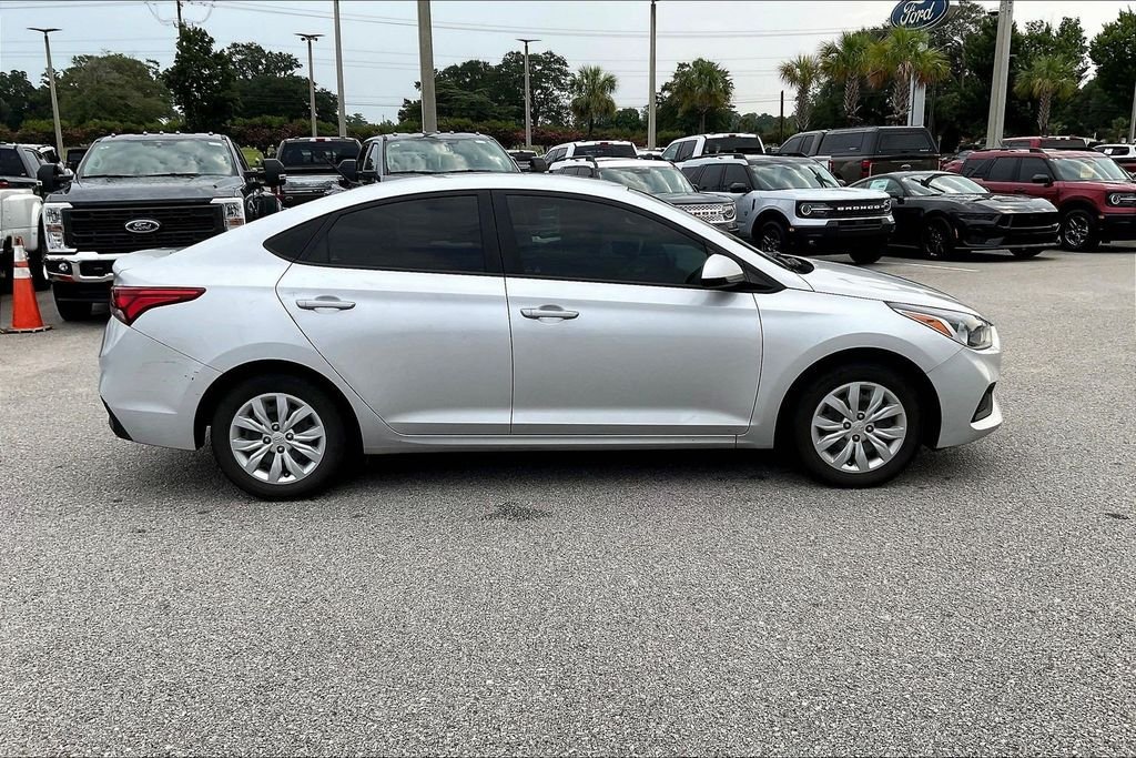 Used 2022 Olympus Silver Metallic Hyundai SE image 7
