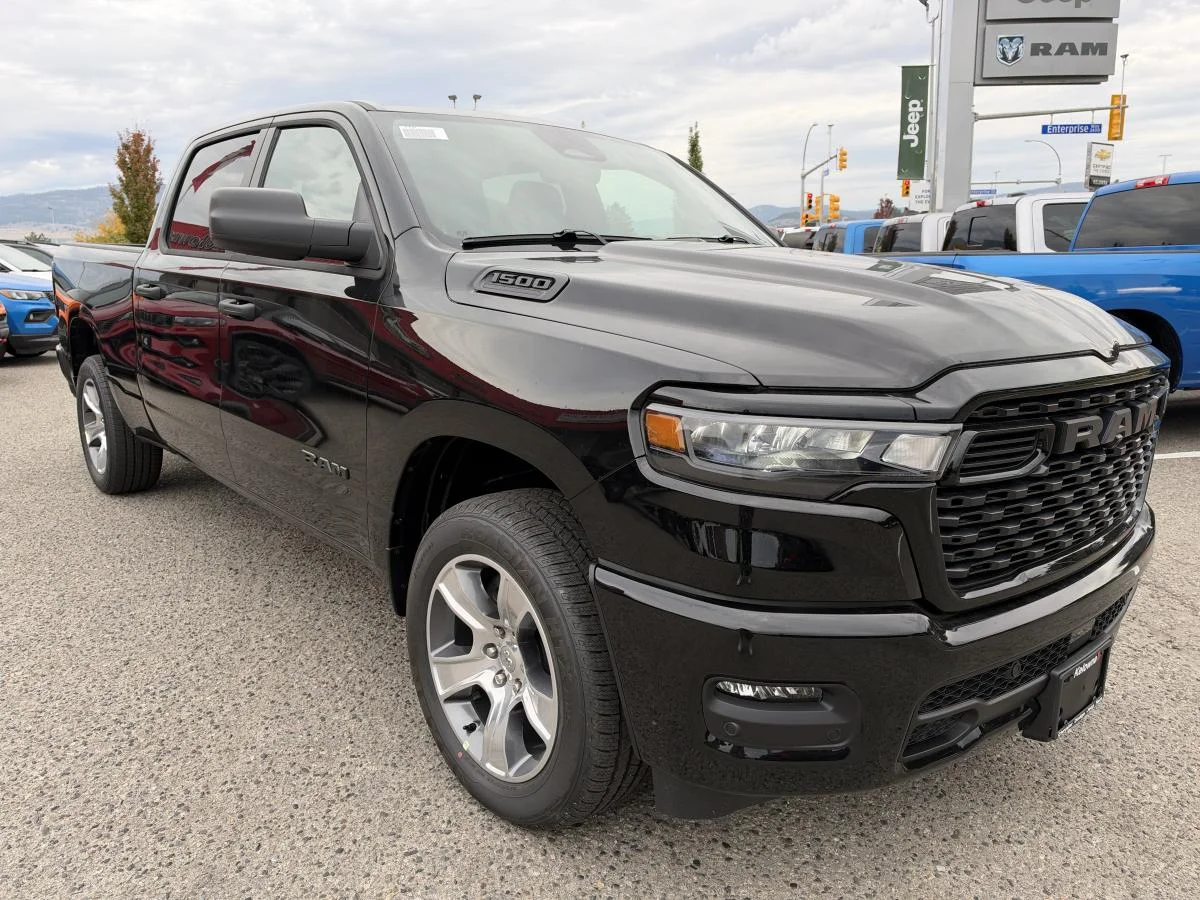 New 2027 Black RAM Express image 9
