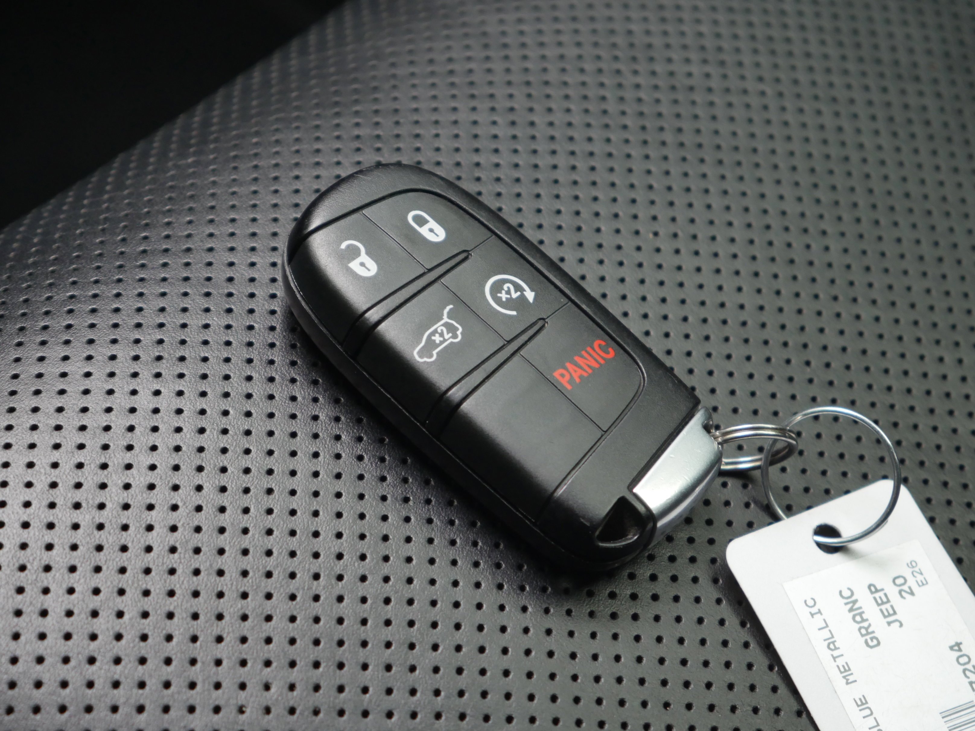 Used 2020 Slate Blue Pearlcoat Jeep Limited image 36