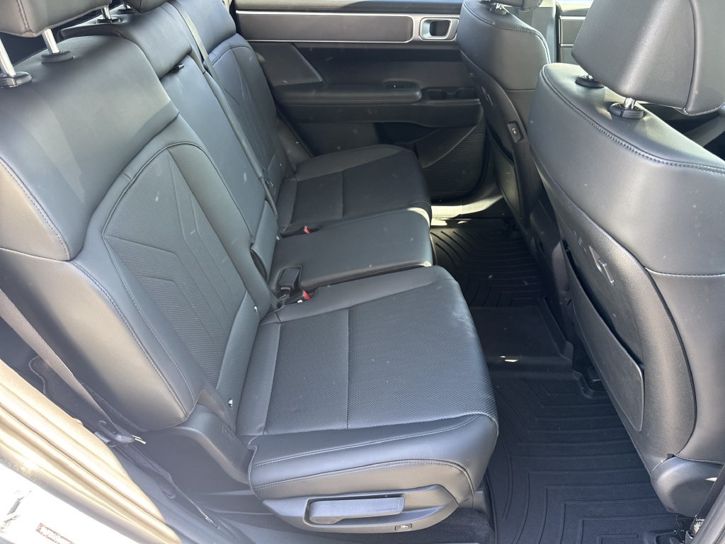 Used 2024 Silver Hyundai SEL image 12