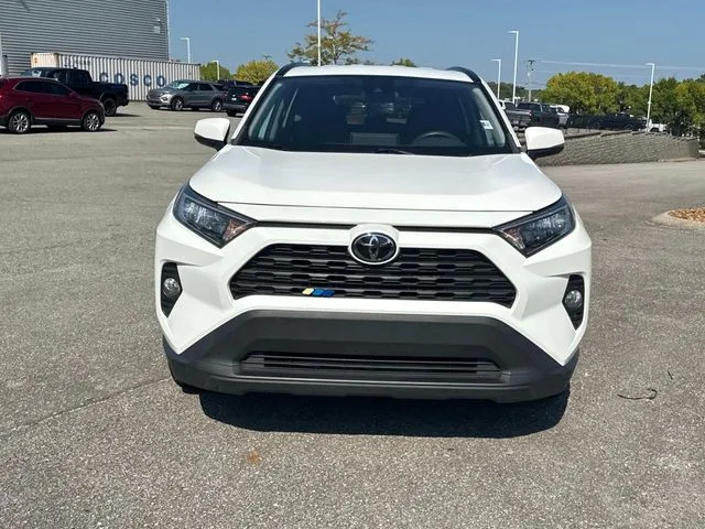Used 2021 White Toyota XLE image 10
