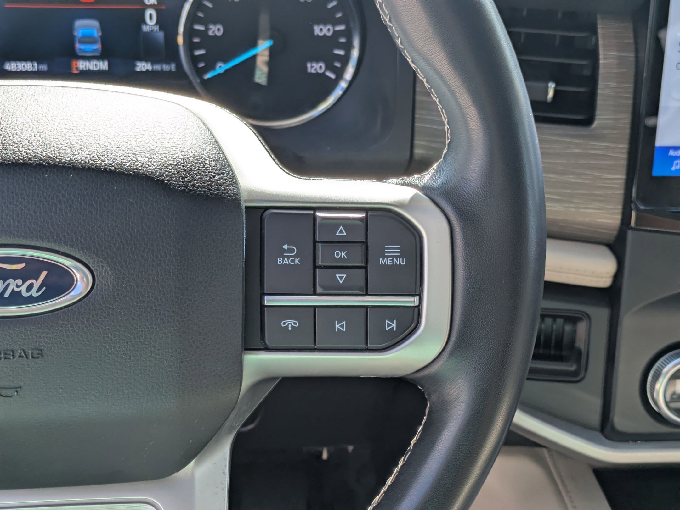 Used 2023 Silver Metallic Ford Limited image 20