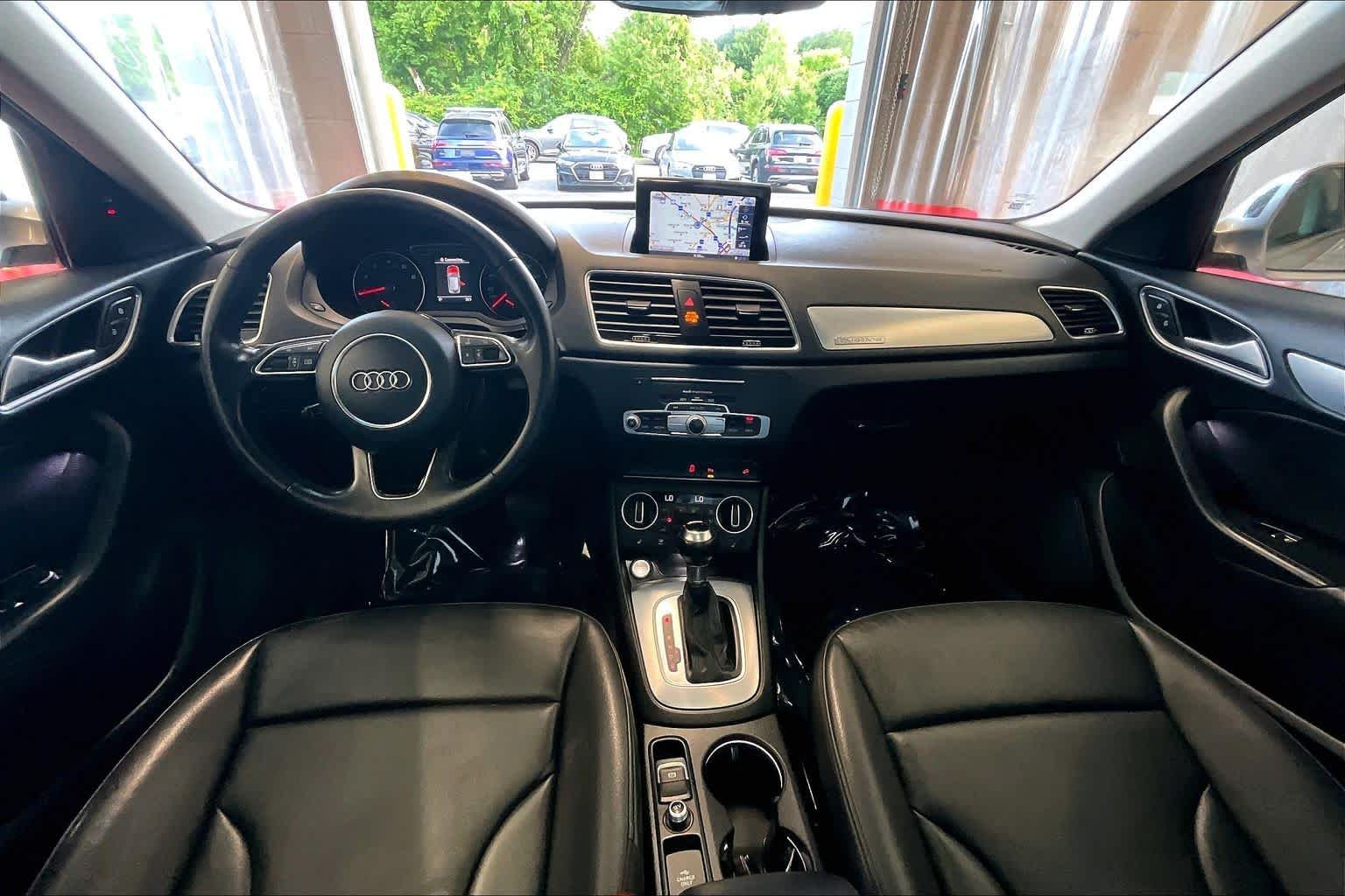 Used 2017 Florett Silver Metallic Audi Premium Plus image 16