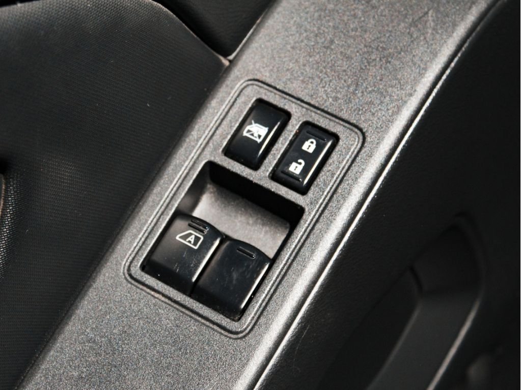 Used 2022 Gun Metallic Nissan S image 9
