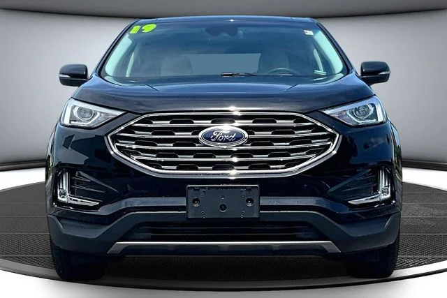 Used 2019 Ford Edge Titanium with VIN 2FMPK4K96KBB68945 for sale in Kansas City