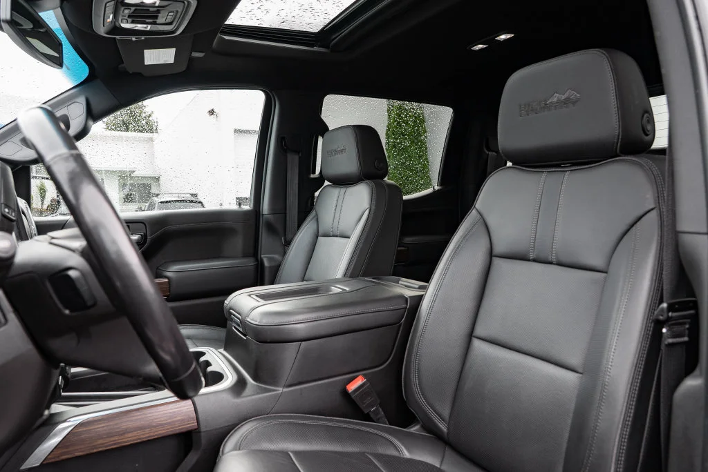 Used 2022 Northsky Blue Metallic Chevrolet High Country image 26