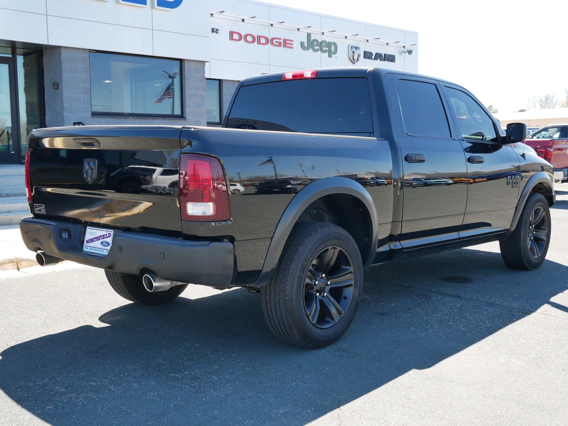 Used 2021 Diamond Black Crystal Pearlcoat Ram Warlock image 8