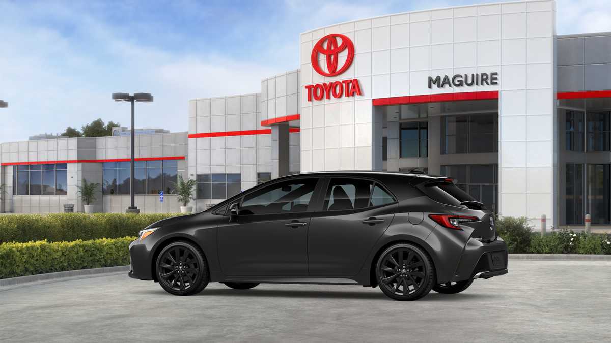 New 2026 Magnetic Gray Metallic with Midnight Black Metallic roof Toyota XSE image 37
