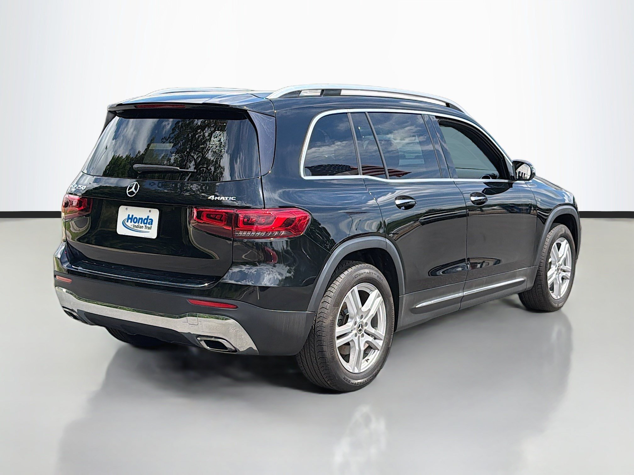 Used 2021 Black Mercedes-Benz GLB 250 image 5