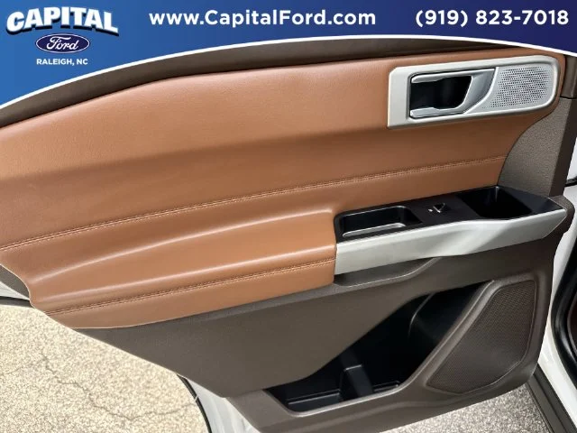Used 2023 White Ford King Ranch image 17