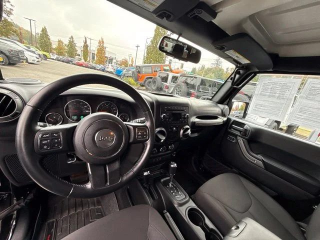 Used 2017 Black Clearcoat Jeep Sport image 27