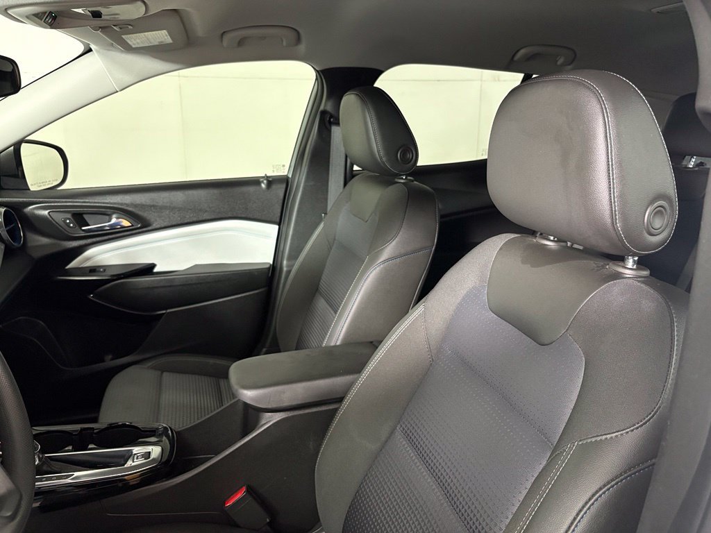 Used 2024 Gray Chevrolet LT image 19