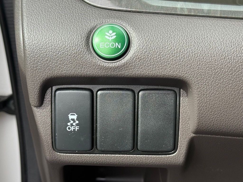 Used 2013  Honda EX-L image 25