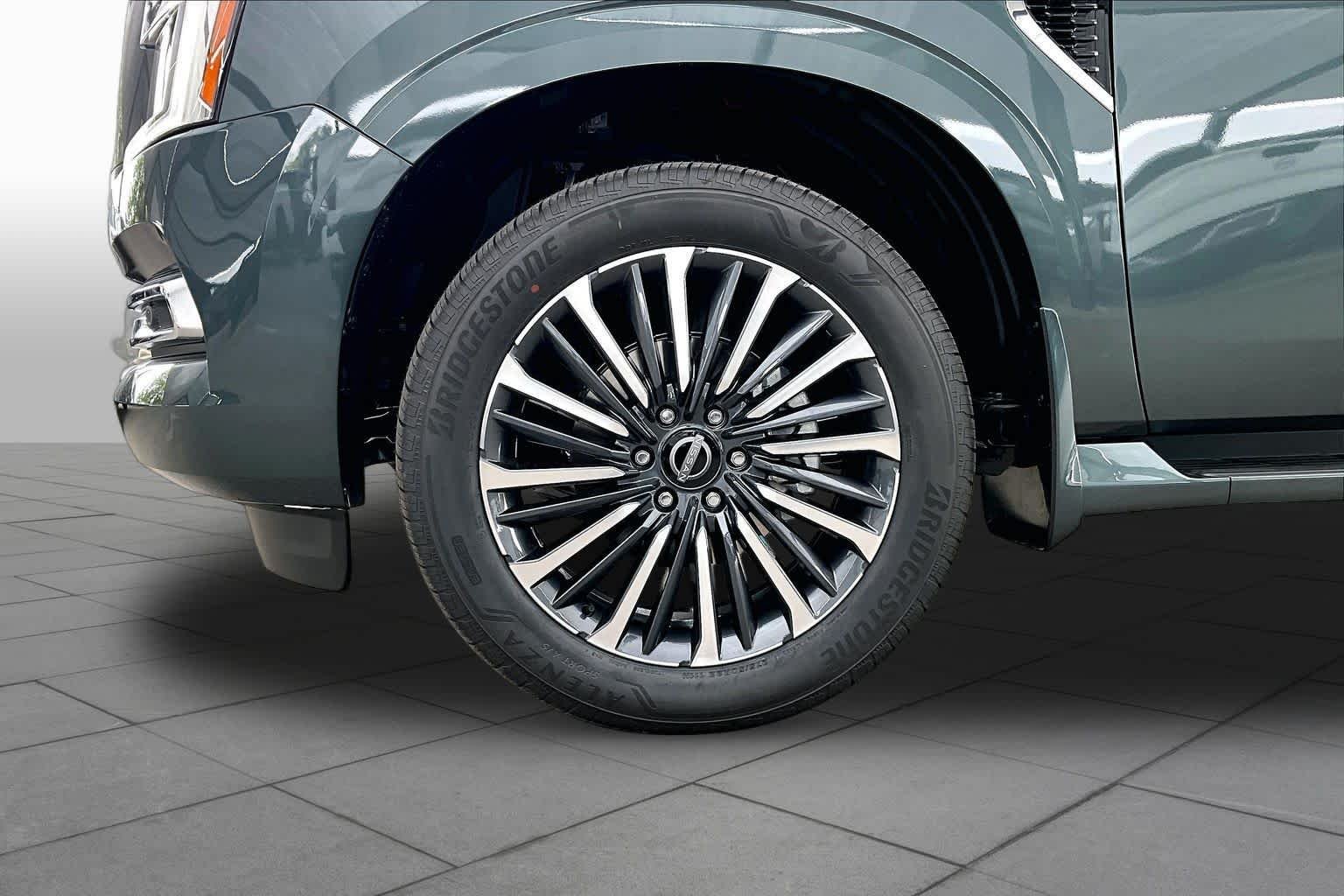 New 2026 Alpine Metallic Nissan Platinum Reserve image 9
