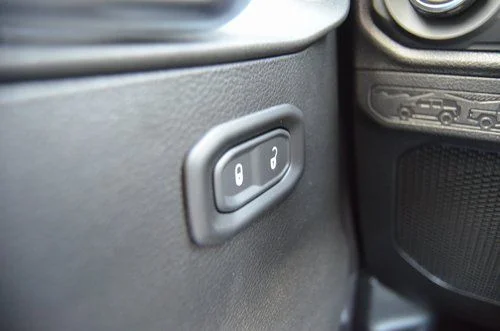 2026 Jeep Wrangler 2-Door Willys - Photo 21