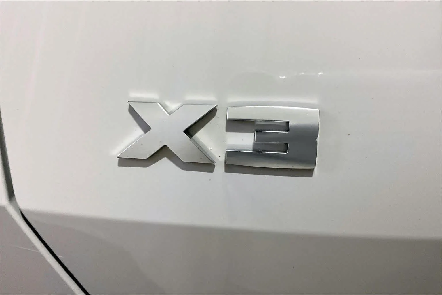 Certified Used 2025 Dune Grey Metallic BMW M50 xDrive image 9