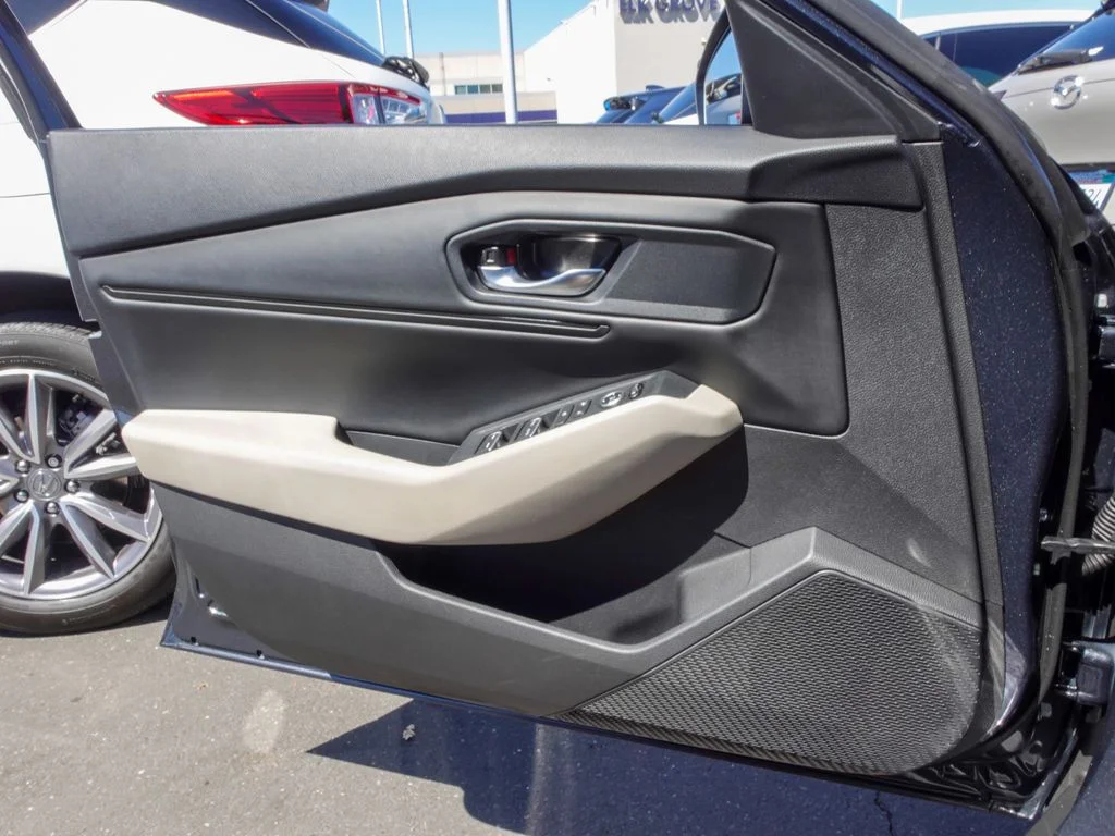 Used 2023 Meteorite Gray Metallic Honda EX image 17