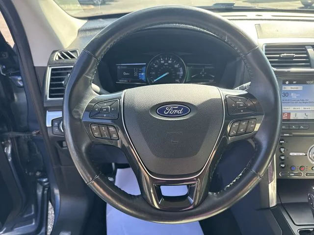 Used 2019 Blue Metallic Ford Limited image 13