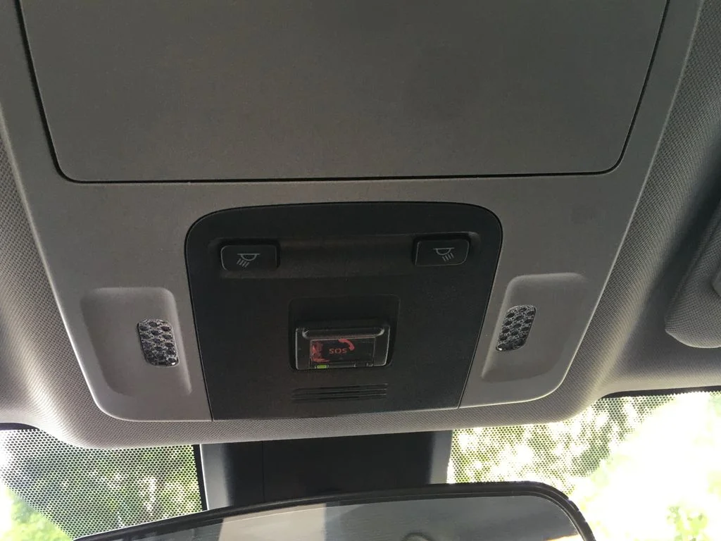 Used 2023 White Toyota LE image 14