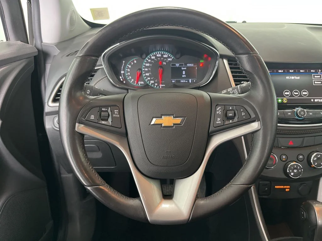 Used 2022 Black Chevrolet LT image 5