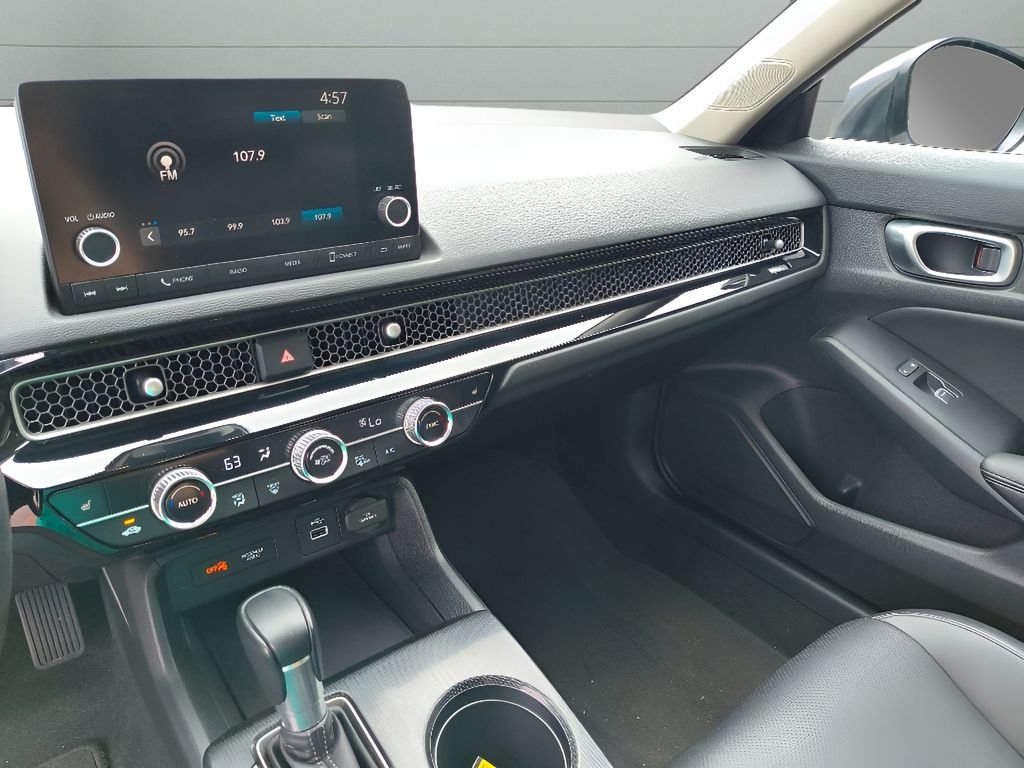 2023 Honda Civic Hatchback EX-L - Photo 16
