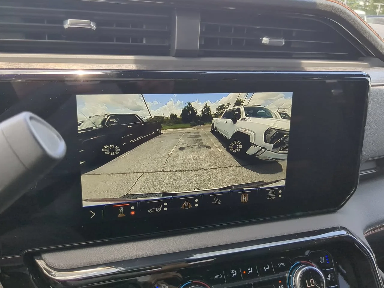 2026 GMC Sierra 2500HD AT4 - Photo 20