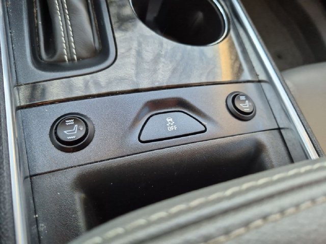 Used 2015 Gray Chevrolet LT image 19