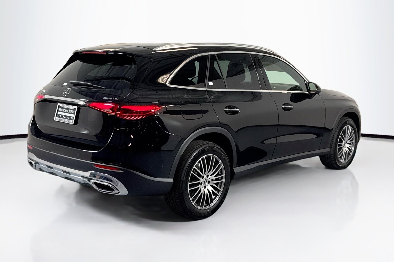 New 2026 Black Mercedes-Benz GLC 300 image 5