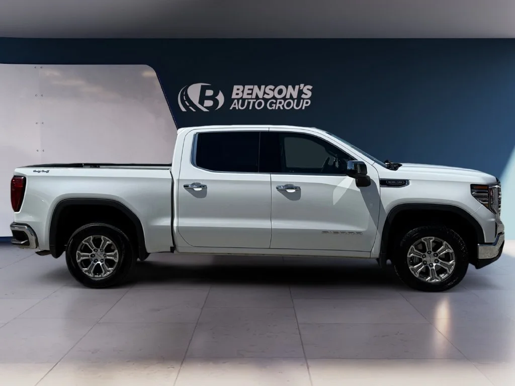 Used 2025 White GMC SLT image 6