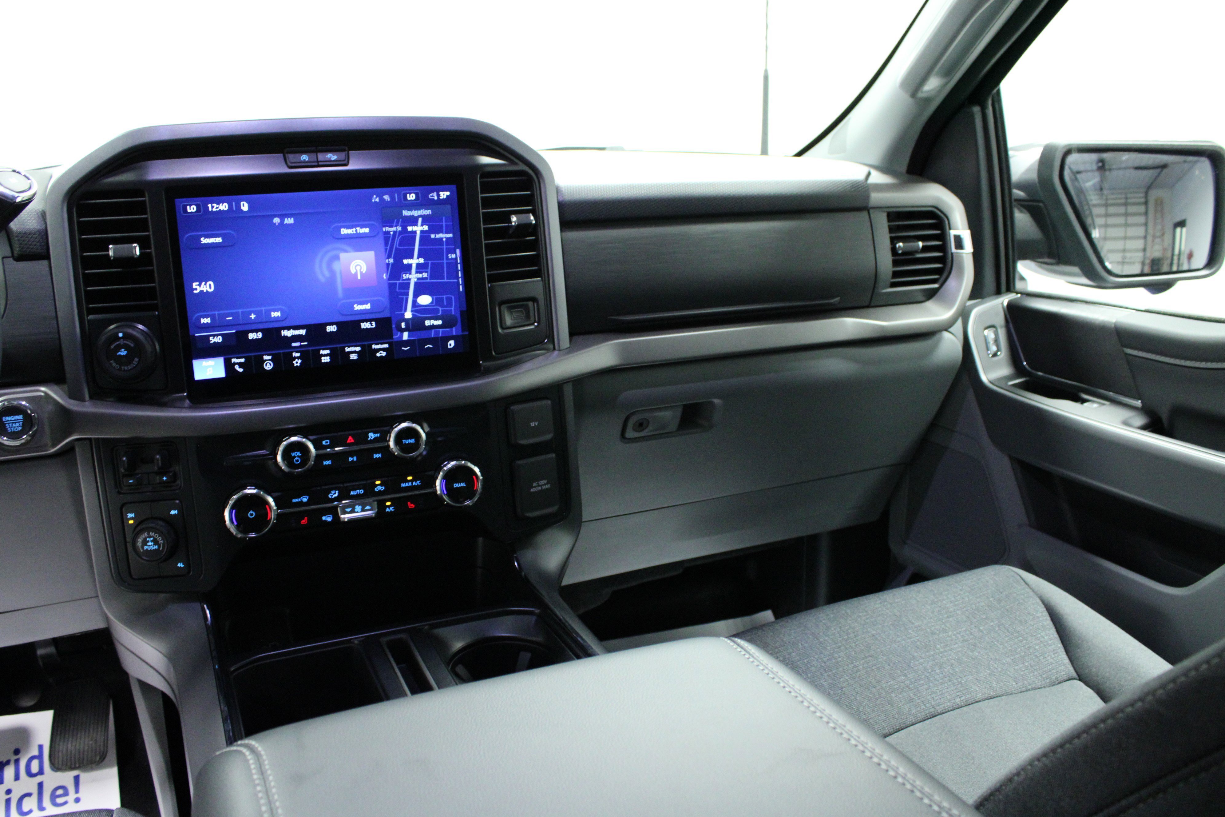 New 2026 Carbonized Gray Metallic Ford XLT image 19