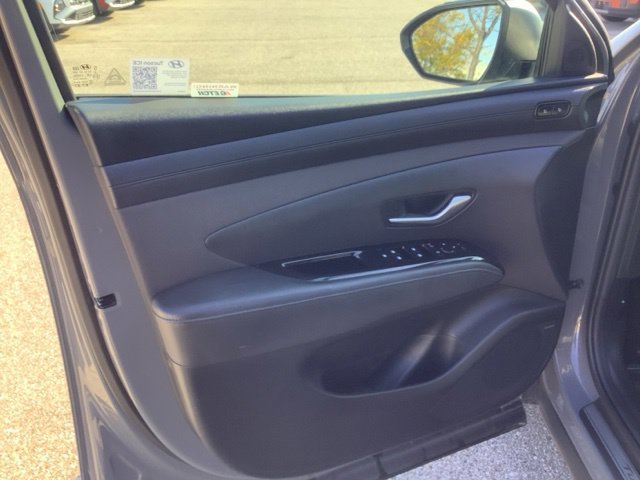 2025 Hyundai Tucson Limited - Photo 10