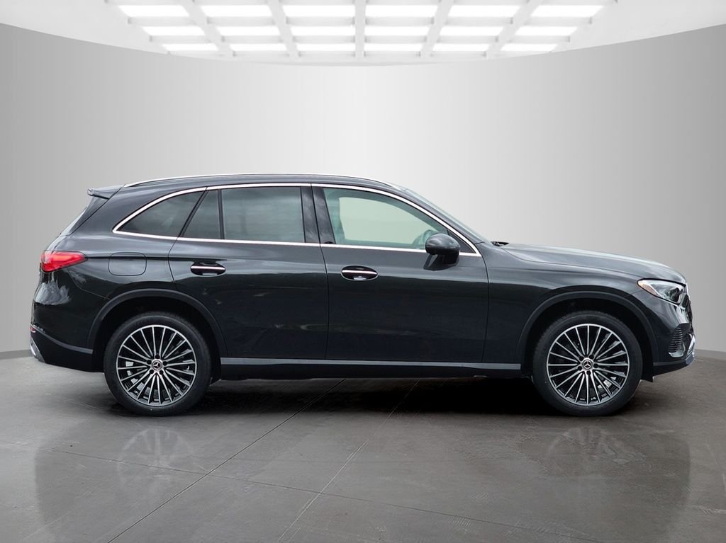 New 2026 Graphite Grey Metallic Mercedes-Benz GLC 300 image 7