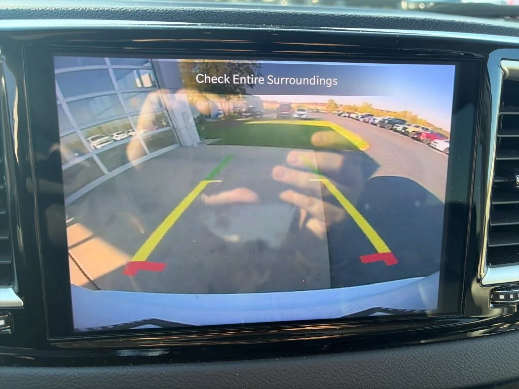 2024 Chrysler Pacifica Touring L - Photo 19