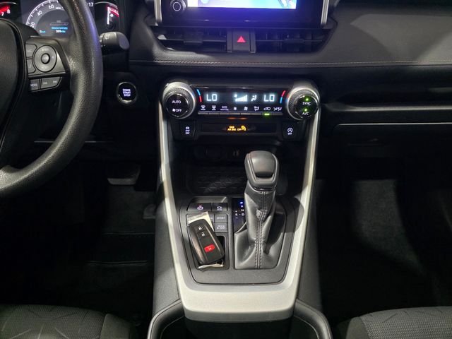 Certified Used 2025  Toyota XLE image 20