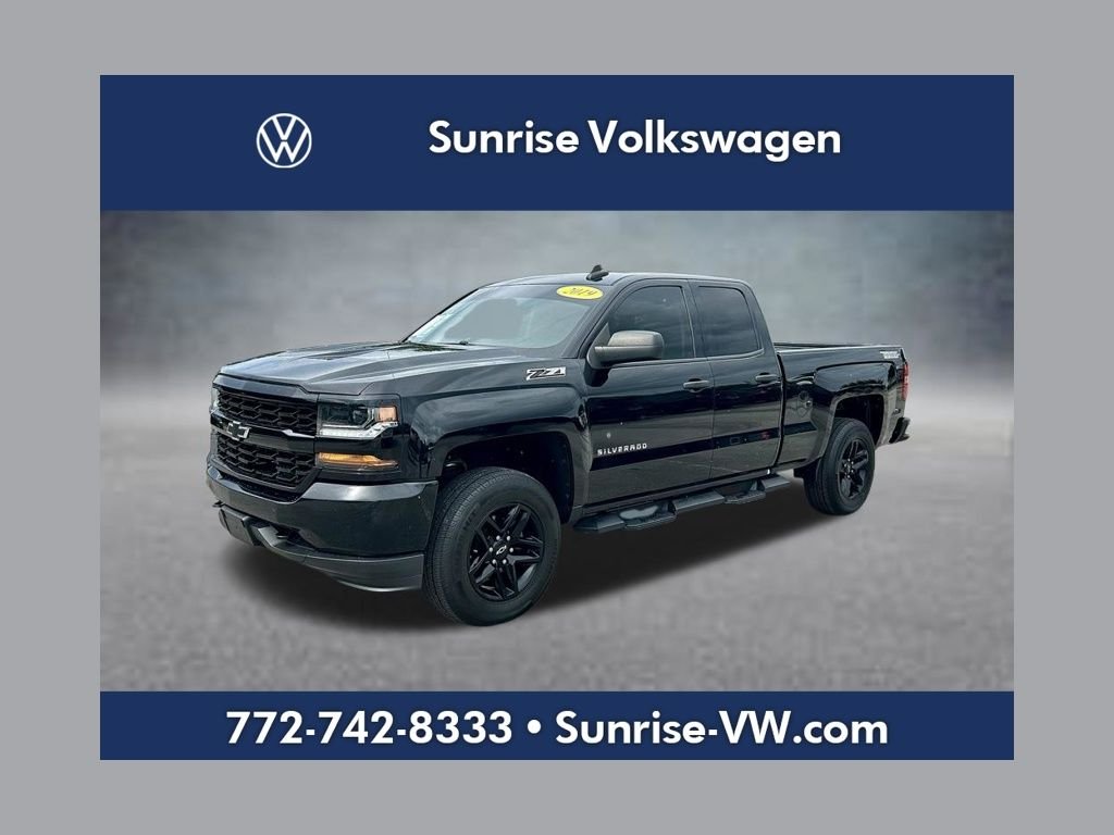 Used 2019 Black Chevrolet Silverado Custom image 1