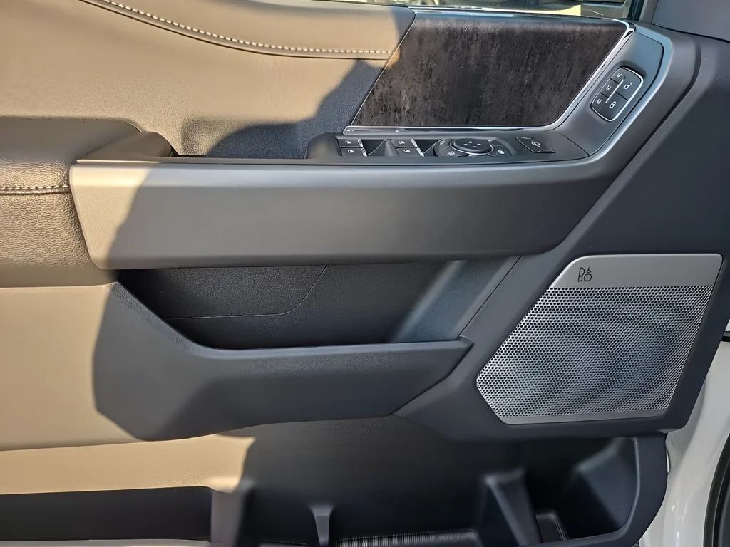 2026 Ford F-350 Super Duty Lariat - Photo 12